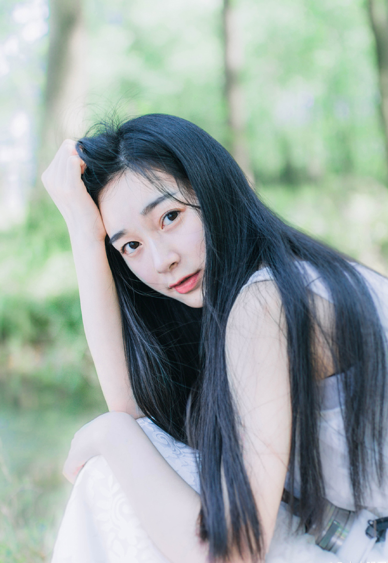 以前总以为，是自己的永远不会离开，后来回头看你离去时才知道，路遥失马力，日久人心凉！